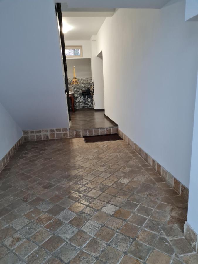 Arad Wellness Apartment ภายนอก รูปภาพ